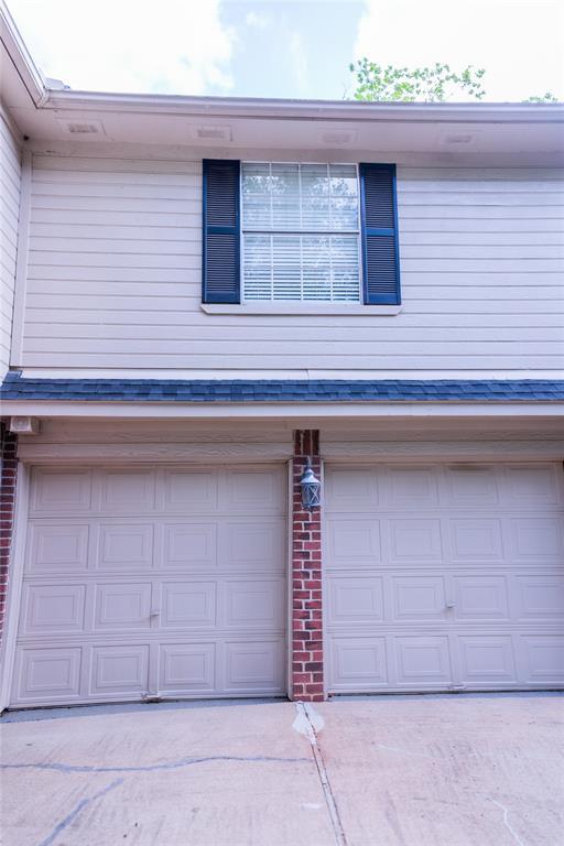 Building Photo - 6311 Laurel Bush Ln