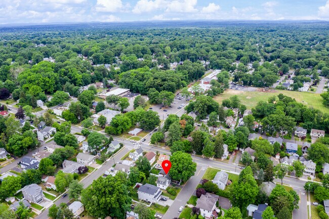Building Photo - 181 5th St