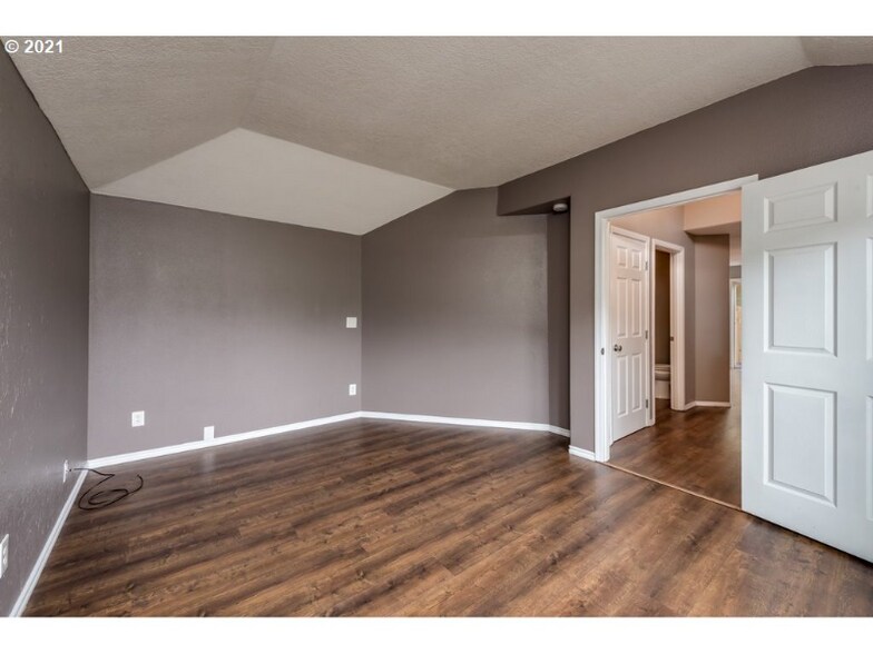 Building Photo - 4315 SE 138th Pl