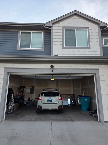 Building Photo - 8482 Cromwell Dr