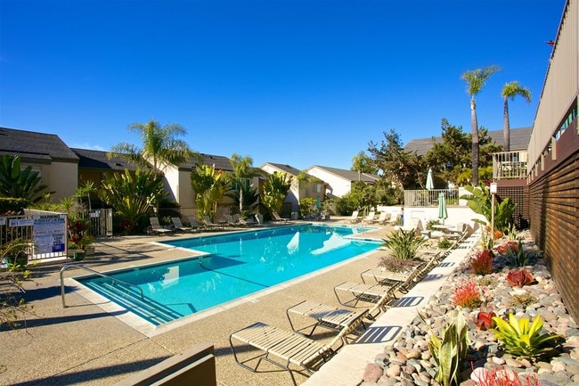 Building Photo - 8537 Villa La Jolla Dr
