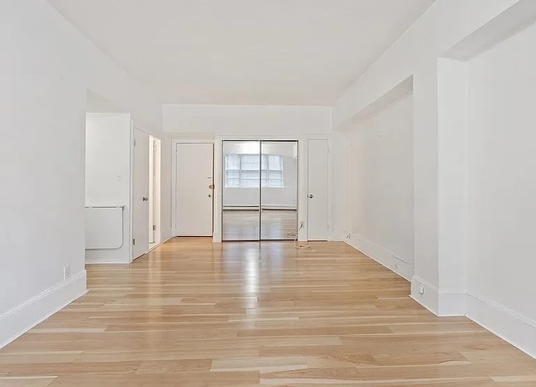 Building Photo - 50 Follen St
