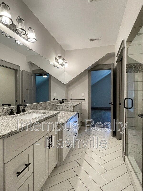 Building Photo - 311 Urban Pl
