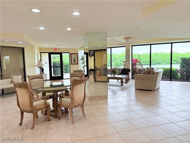 Building Photo - 15 Bluebill Ave