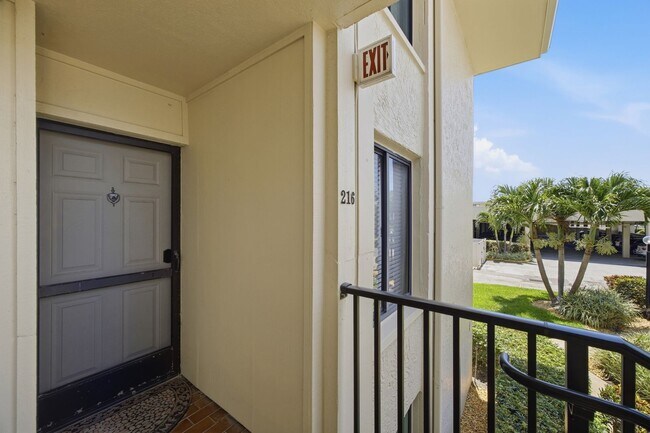 Building Photo - Waterfront Condo - 6 Month Lease - Furnished
