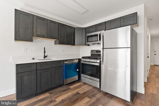 Building Photo - 610 57th St NE