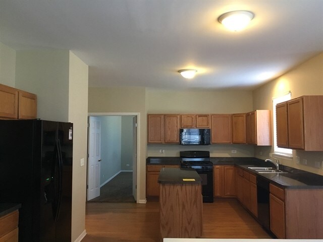 Building Photo - 25314 Pastoral Dr