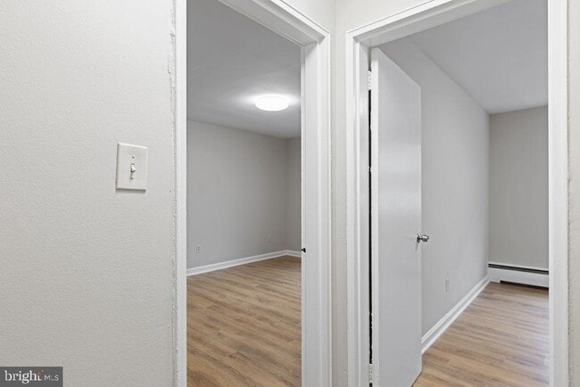 Building Photo - 702 Chaney Dr