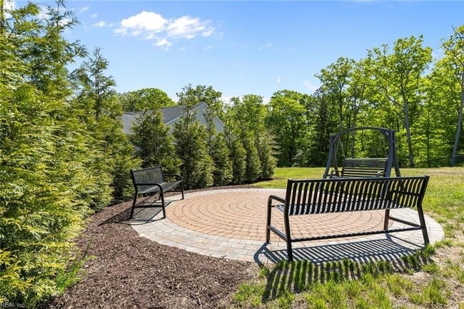 Building Photo - 109 Capeside Ct