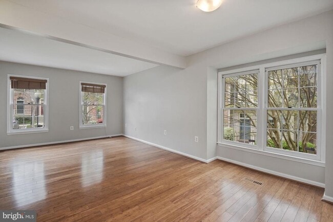 Building Photo - 10500 Grove Ridge Pl