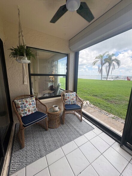 Patio - 6051 Sun Blvd