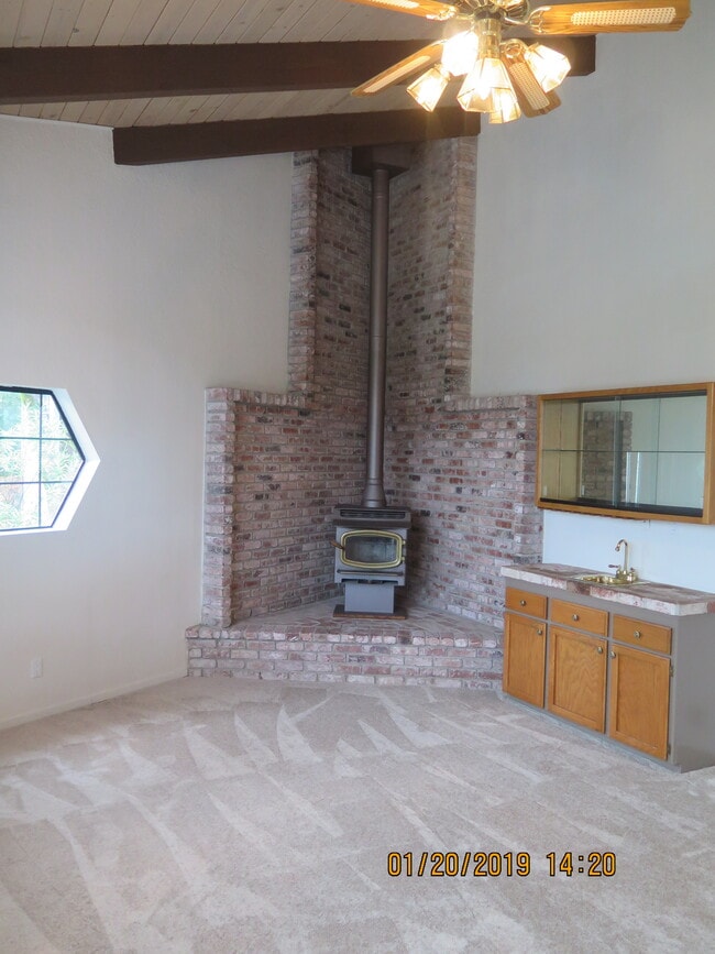 Building Photo - 17653 Chaparral Dr