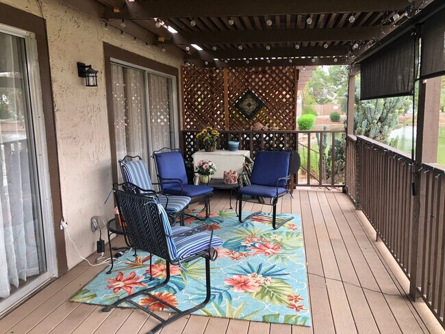 Building Photo - Welcome to this stunning 1-bedroom, 1.5-bathroom home located in Leisure World a 45+ Active Adult...