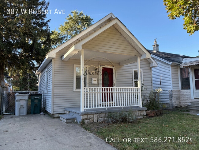 Building Photo - 387 W Robert Ave