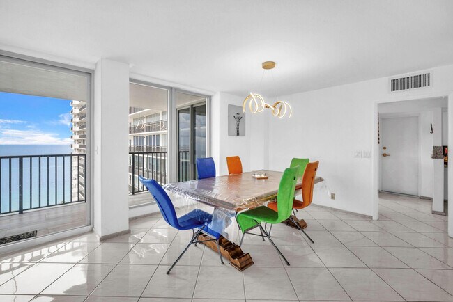 Building Photo - 4280 Galt Ocean Dr