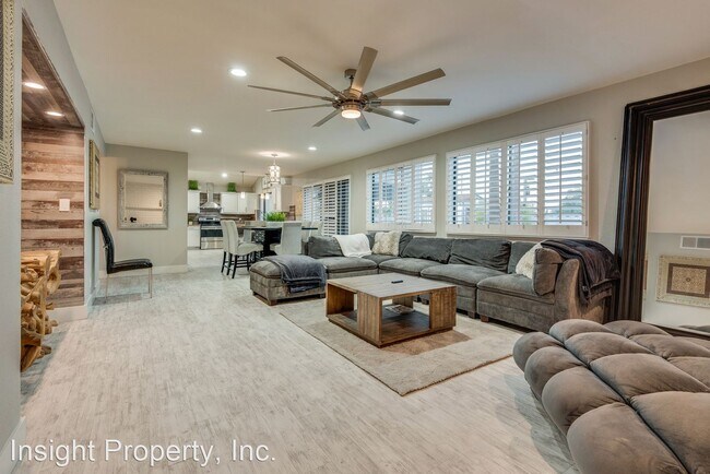 Building Photo - 4 br, 2 bath House - 1709 Valmora St.