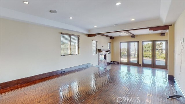 Building Photo - 227 Pso De Granada