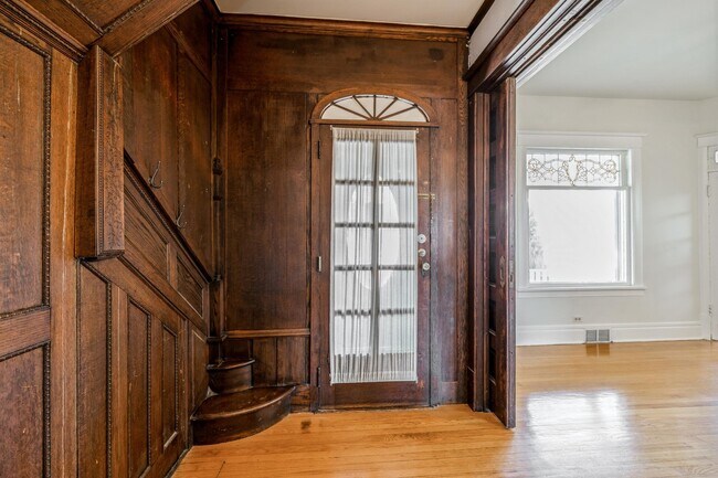 Building Photo - 3714 Grand Blvd