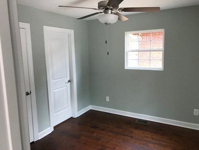 Building Photo - Available! Only one block from MTSU Area