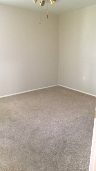 Building Photo - 3807 Mount St