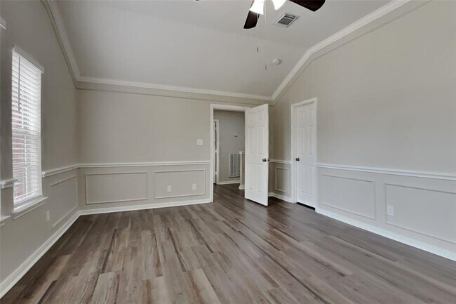 Building Photo - 728 Pateway Ct