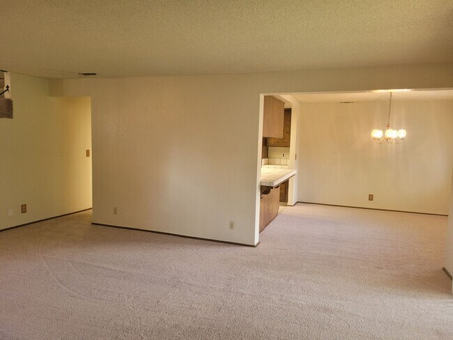 Building Photo - 1189 Greenhill Drive, Roseville