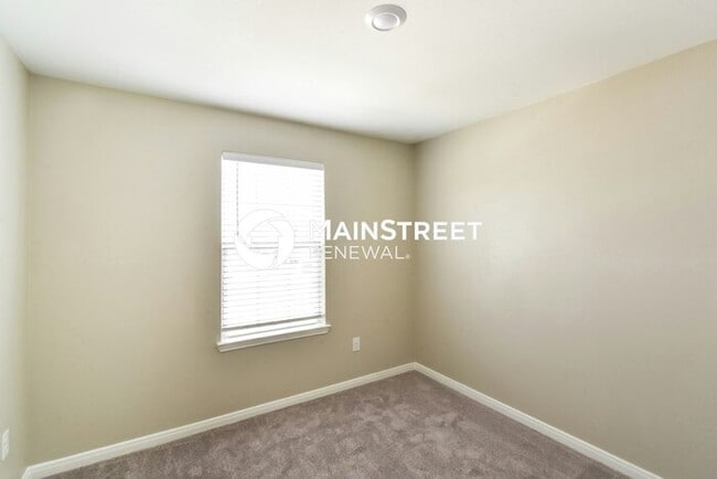 Building Photo - 3 Bedroom Pet-Friendly Home in San Antonio, TX with Main Street Renewal