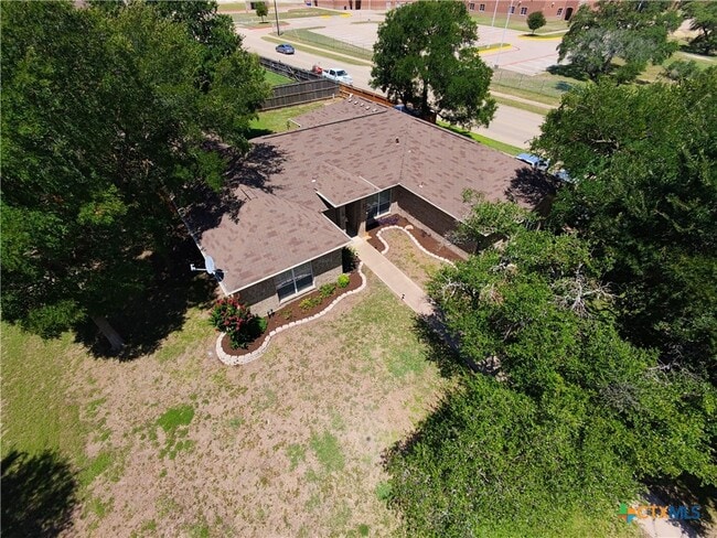 Building Photo - 5601 Hunters Ridge Trail