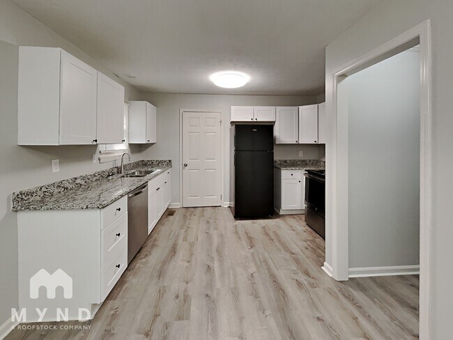 Building Photo - 240 N Hurst Mill Rd