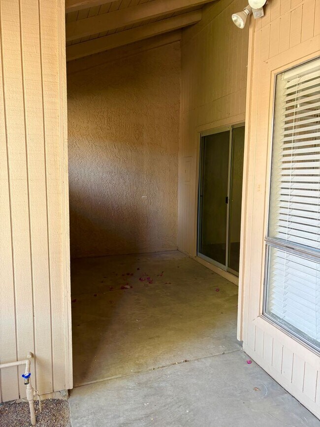 Building Photo - **BRAND NEW!! FULLY RENOVATED CONDO IN CHANDLER (CHANDLER BLVD & COOPER)**