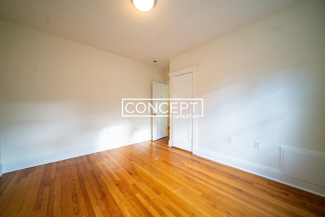 Building Photo - 56 Selkirk Rd