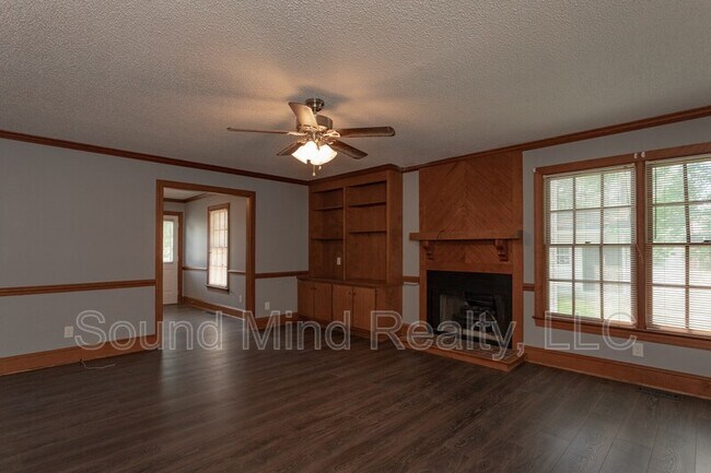 Building Photo - 1205 Opossum Trot Ln