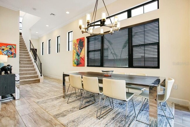 Building Photo - 8455 Via Vittoria Way