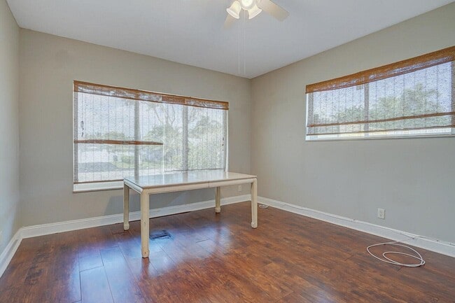 Building Photo - 254 NW 6th Ave