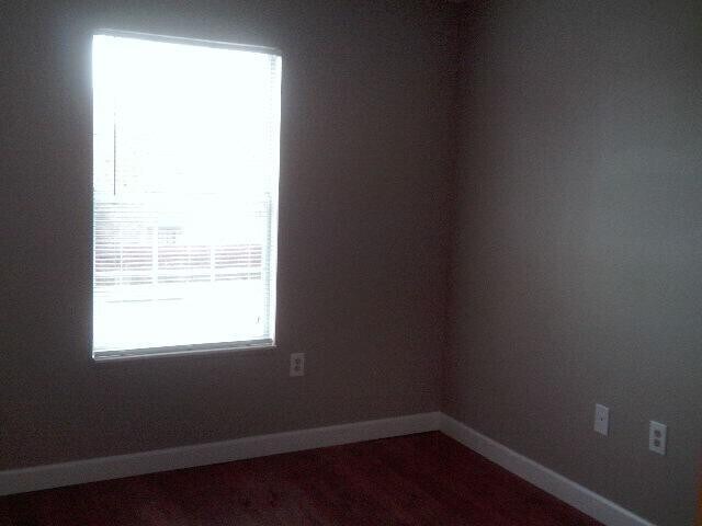 Building Photo - 209 Simpson Ave