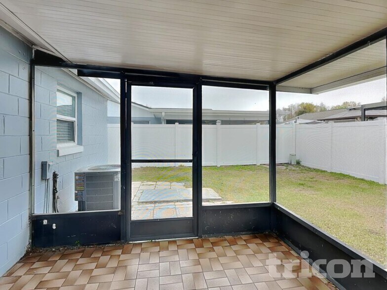 Building Photo - 8504 Willow Forest Ct