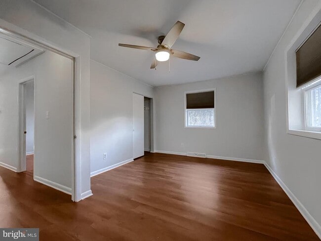 Building Photo - 18937 McKays Cove Ln