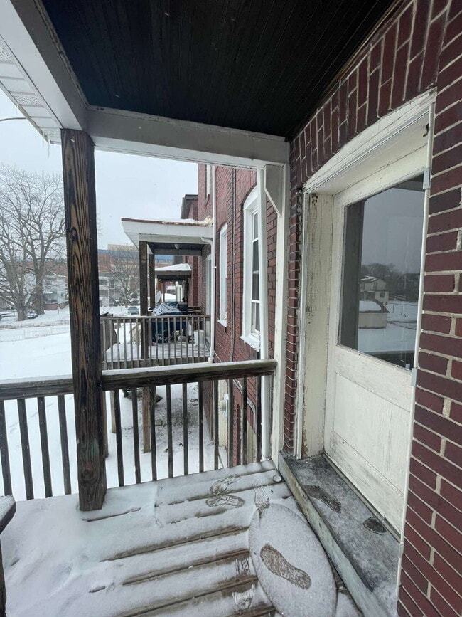 Building Photo - Cozy 3-Bedroom in Greensburg – Walk to Shopping & Dining!