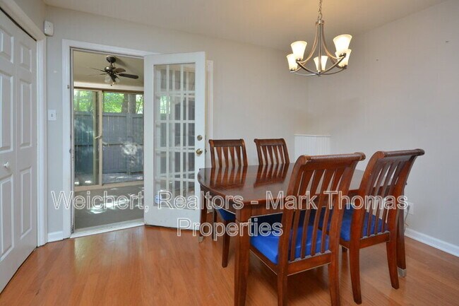 Building Photo - 104 Gatehouse Ln