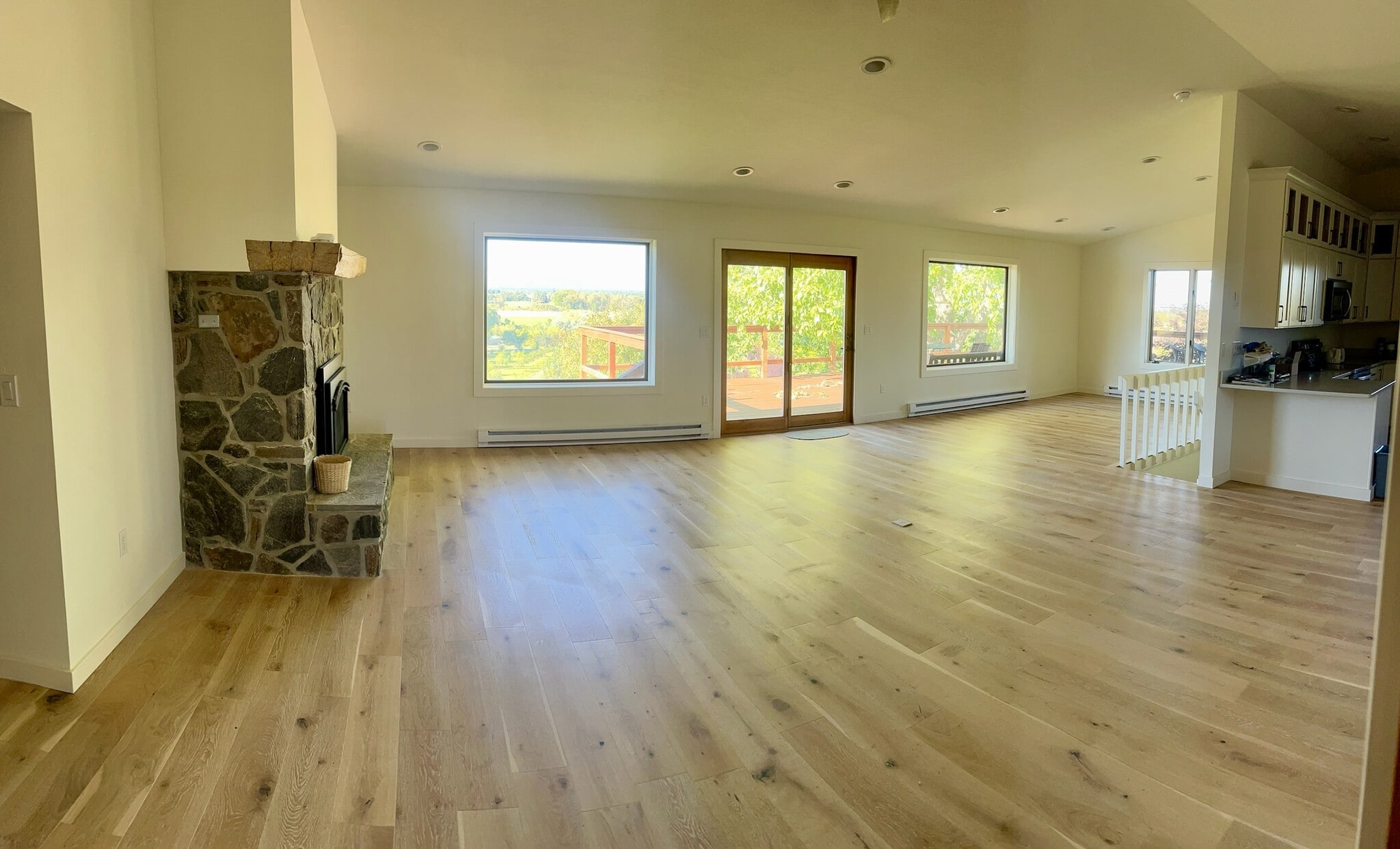 Living room - 5014 Justin Ln