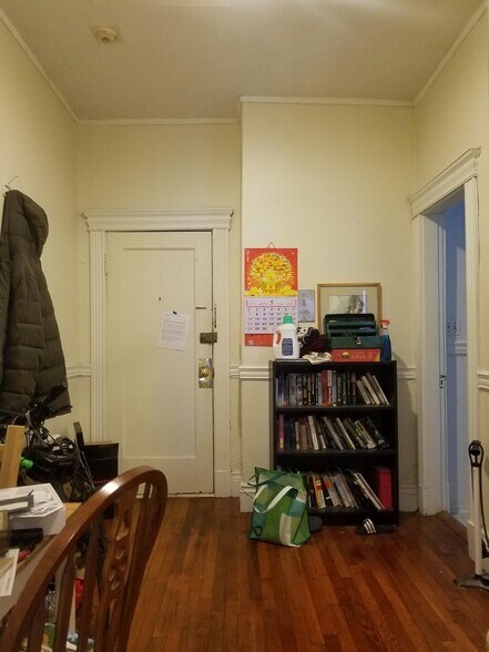 Building Photo - 5 Walbridge St