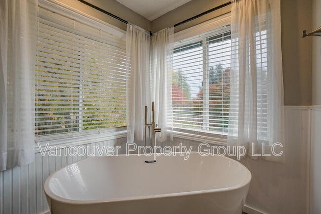 Building Photo - 3407 SE 172nd Ave