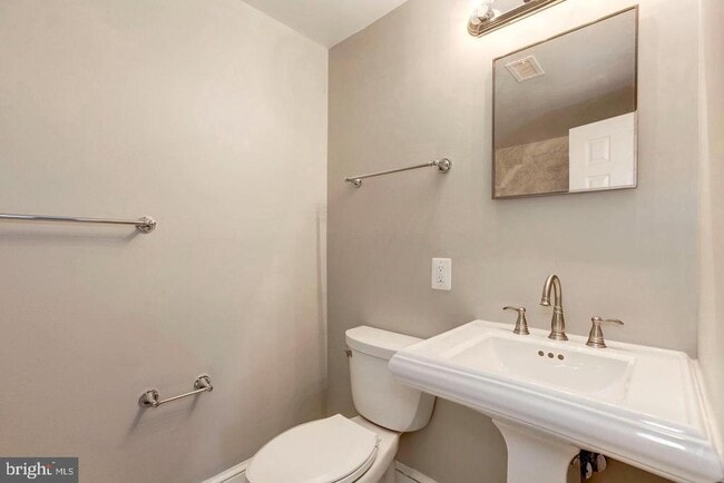 Building Photo - 3956 Georgetown Ct NW