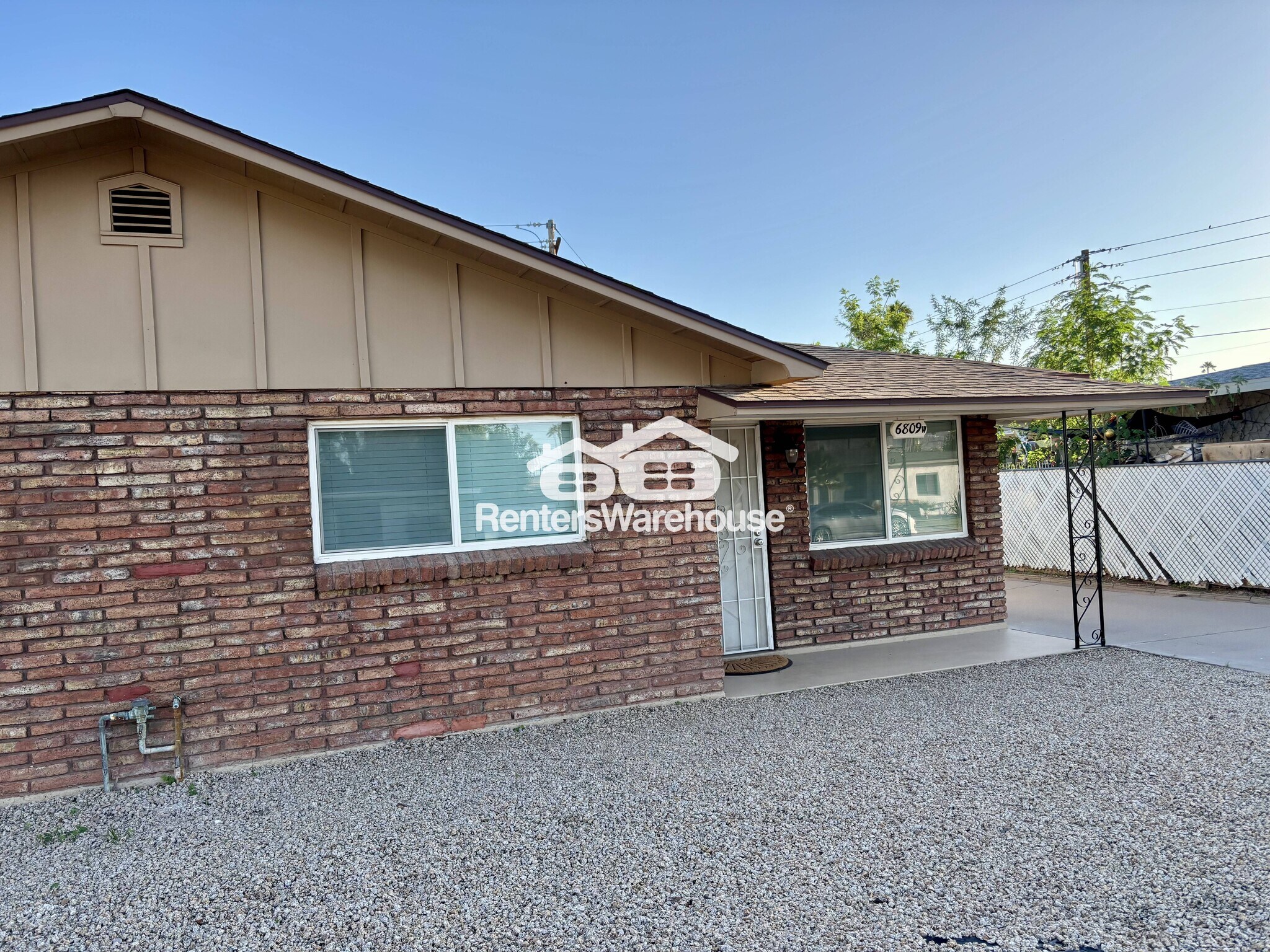 Building Photo - 6809 E Avalon Dr