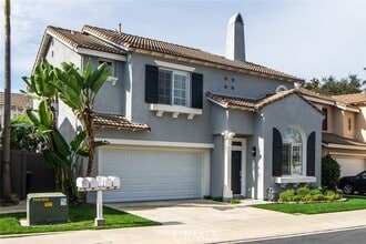 Building Photo - 17 Nopalitos Way