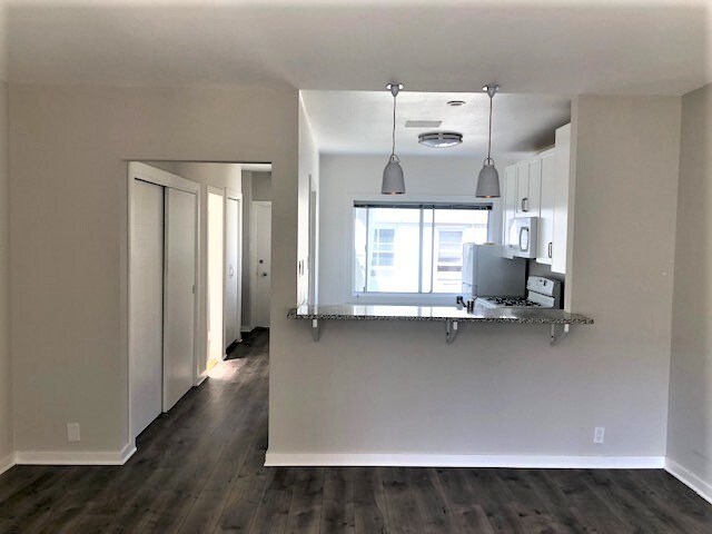 Building Photo - 565 Geary St