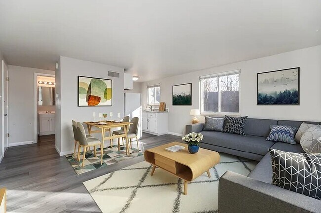 Building Photo - Miller Court Apartments - Security Deposit As Low As $0!