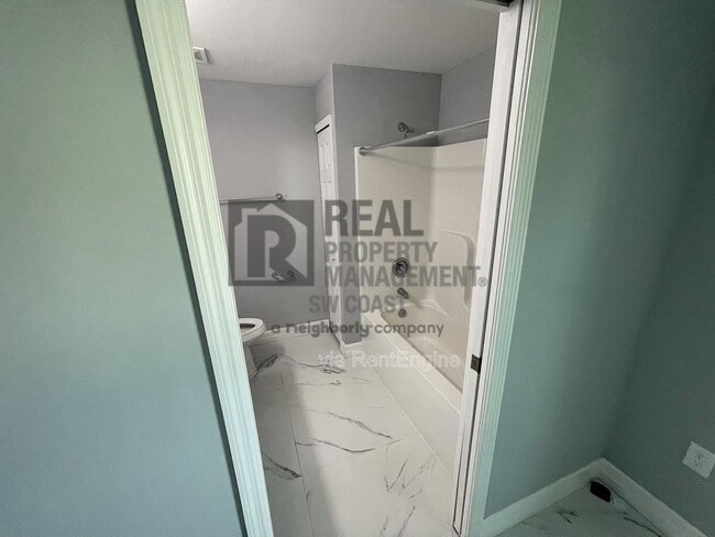 Building Photo - 5349 29th St SW