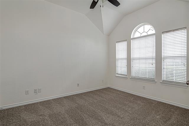 Building Photo - 1140 Hidden Meadow Dr