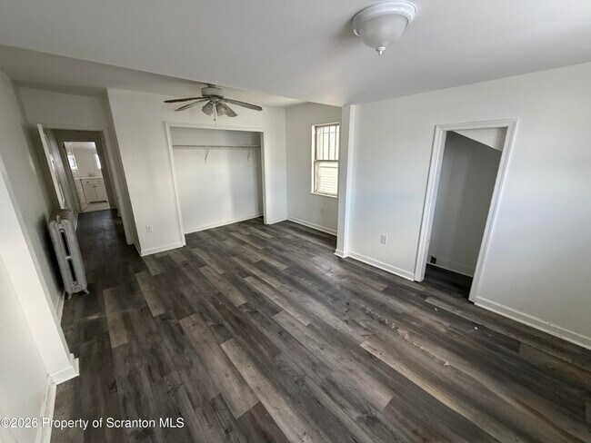 Building Photo - 202 William St